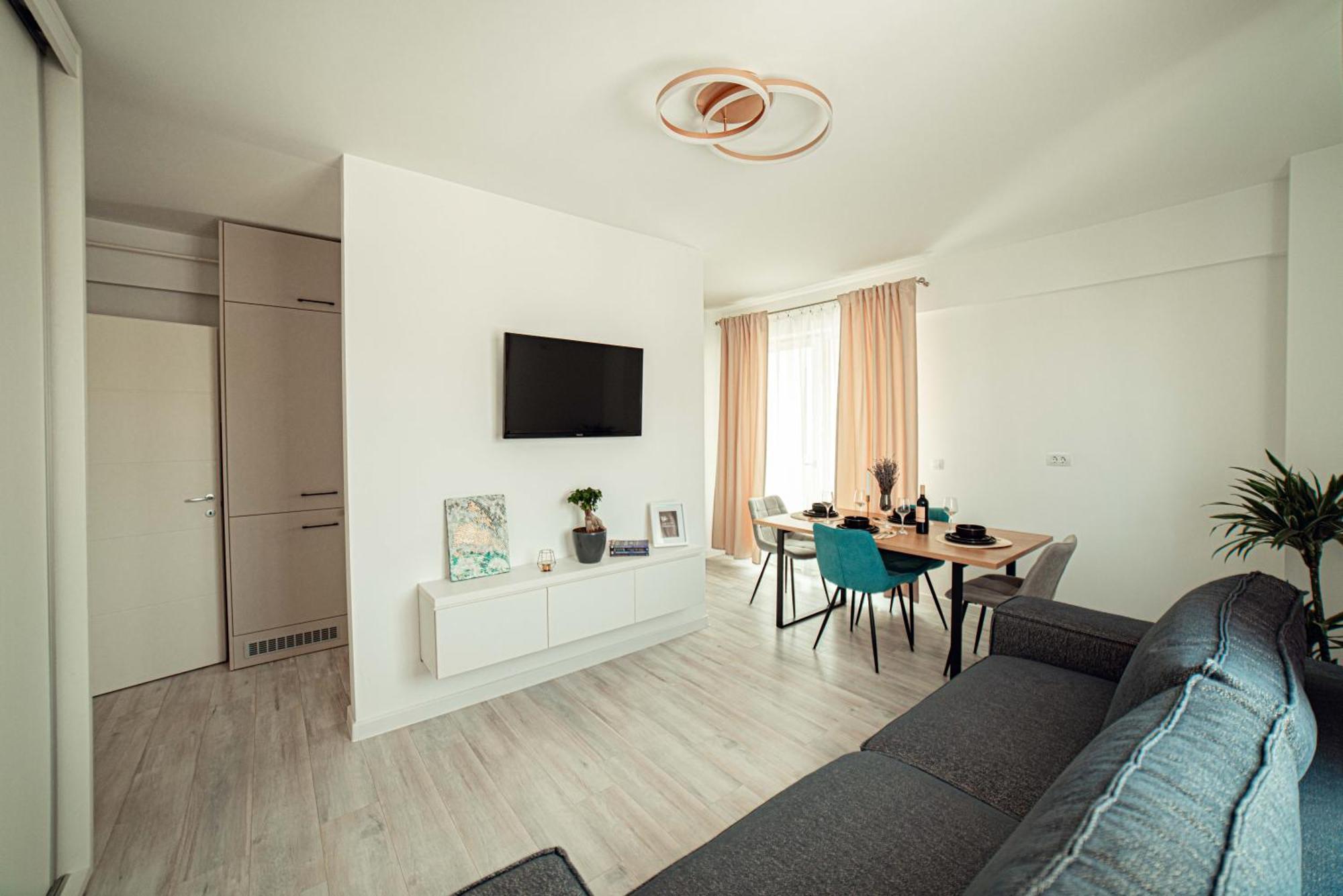 Palace Of Culture & Palas Mall Collection Suites & Studios ياش المظهر الخارجي الصورة
